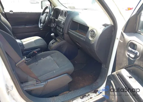 2016 Jeep Patriot Latitude z USA, uszkodzony, nr VIN 1C4NJRFBXGD782116